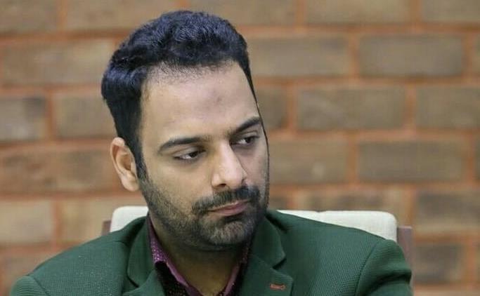 هنرمند به سکوت و خلوت نیاز دارد ، انتشار مجموعه رباعی جدید هنرمند به سکوت و خلوت نیاز دارد ، انتشار مجموعه رباعی جدید با عنوان دوستش داشته باش