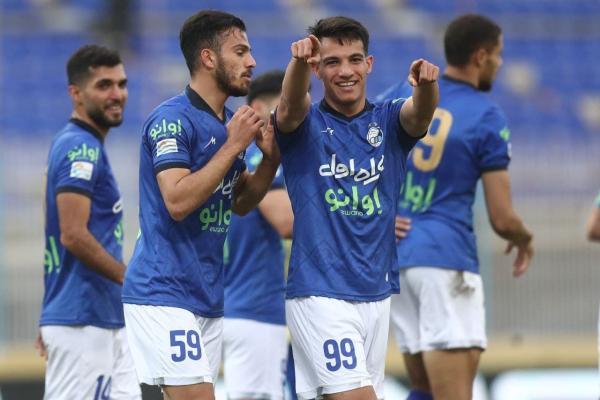 استقلال پس از 10 سال قهرمان نیم فصل شد استقلال پس از 10 سال قهرمان نیم فصل شد