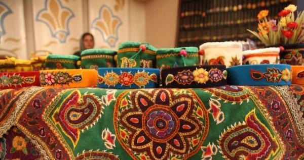 شانزدهمین نمایشگاه ملی صنایع دستی استان کرمان در رفسنجان شانزدهمین نمایشگاه ملی صنایع دستی استان کرمان در رفسنجان شروع به کار کرد